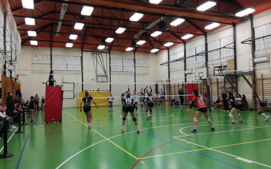 Simán továbbjutott a Pénzügyőr, kis híján bombameglepetés Budaörsön