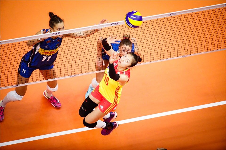 Olasz–szerb döntő a női világbajnokságon