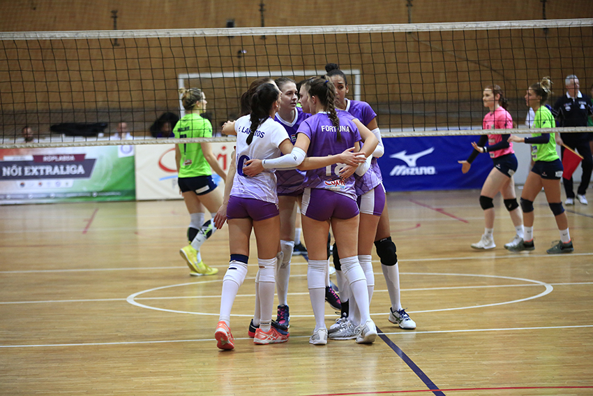 Női Extraliga: három játszmás újpesti és békéscsabai siker