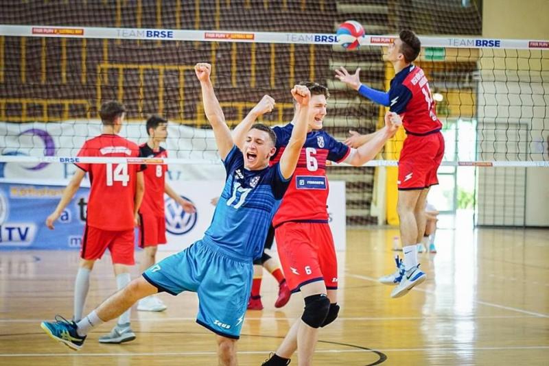 Egység és erő Dunaújvárosban, történelmi arany Békéscsabán