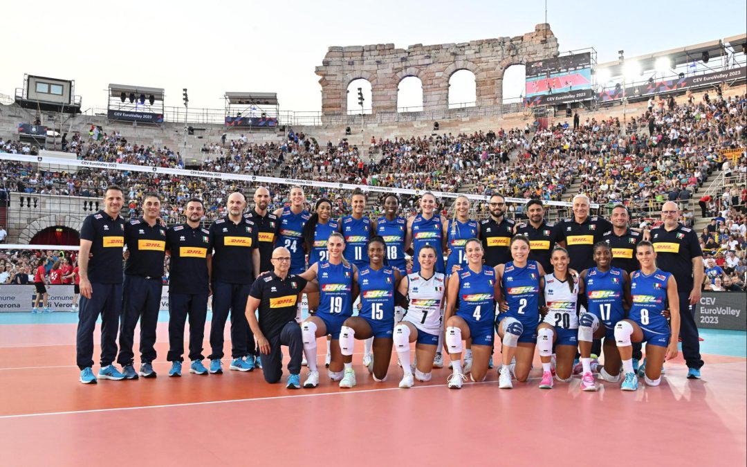 Pompás helyszínen és a címvédő Olaszország győzelmével megkezdődött az idei női röplabda Európa-bajnokság!
