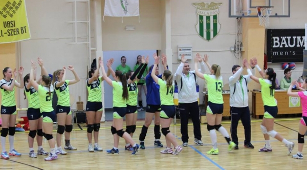 NB II: Bajnokavatás nyugaton, rangadó előtt keleten