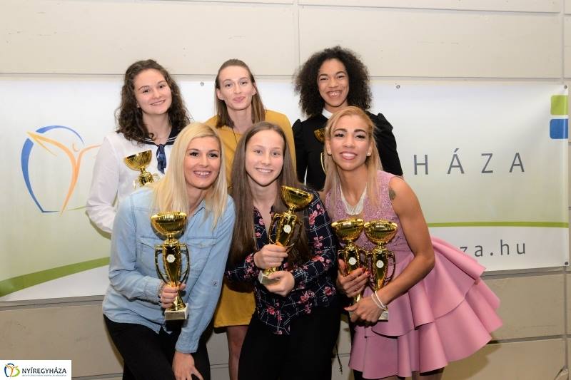 Röplabdás elismerések a nyíregyházi Városi Sportgálán